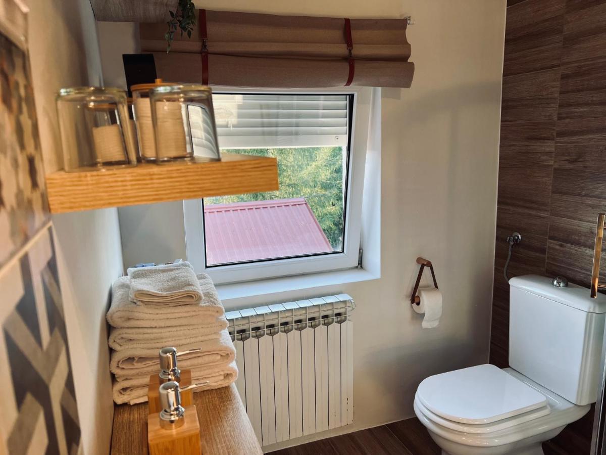 Rooms Mirabella Rakovica Eksteriør bilde