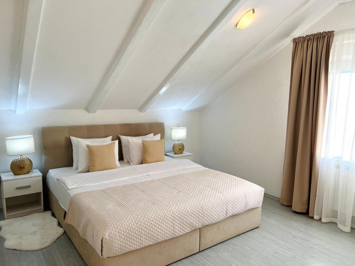 Rooms Mirabella Rakovica Eksteriør bilde