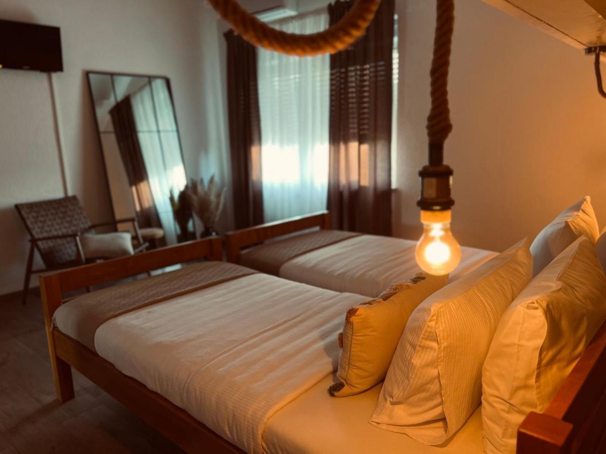 Rooms Mirabella Rakovica Eksteriør bilde